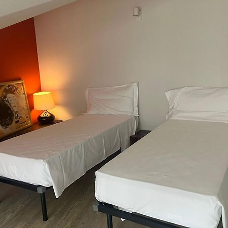 Heart Centre Milan Navigli 3 Levels Apartment Bagian luar foto