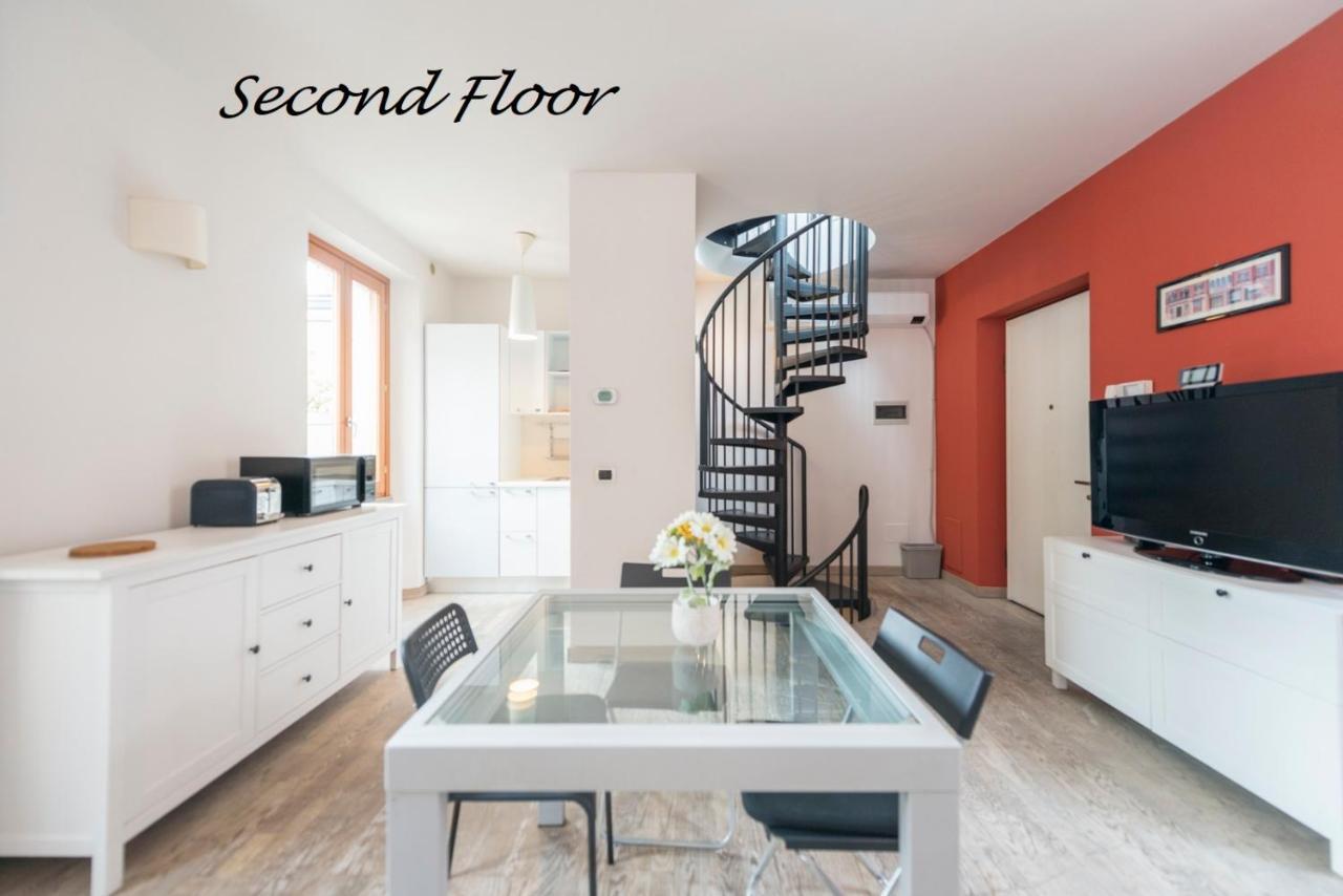 Heart Centre Milan Navigli 3 Levels Apartment Bagian luar foto
