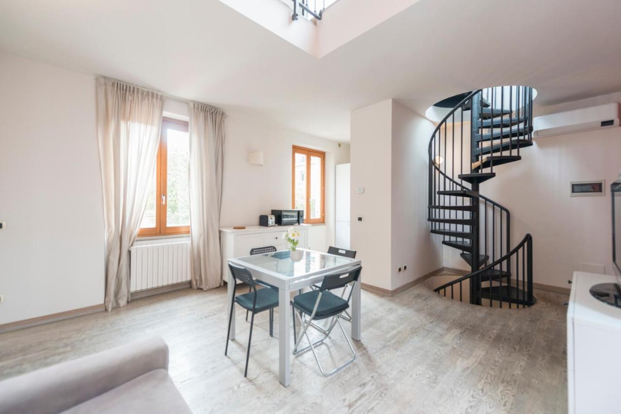 Heart Centre Milan Navigli 3 Levels Apartment Bagian luar foto